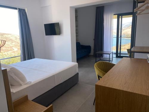 boutique hotels in Himare
