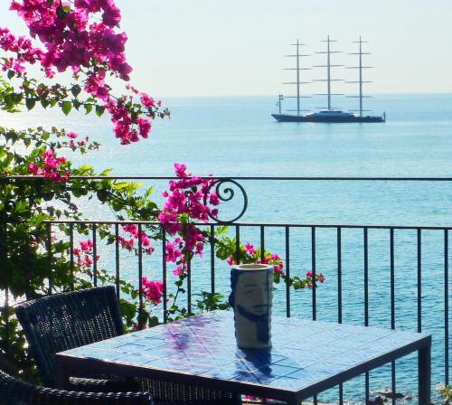 boutique hotels in Calatabiano