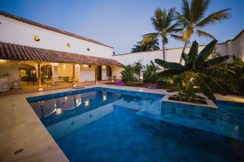 boutique hotels in Mompos
