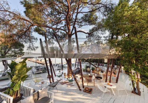 boutique hotels in Amoliani