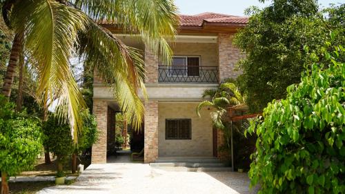 boutique hotels in Kanifing