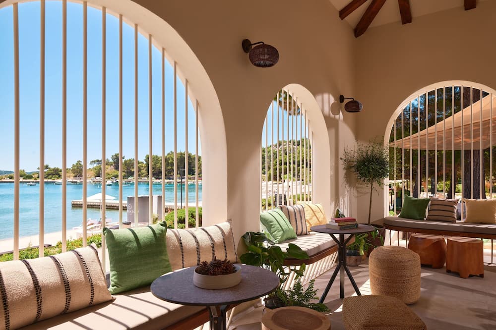 boutique hotels in Mlini