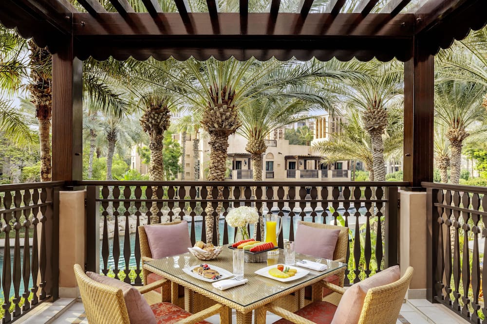 boutique hotels in Uae Supply Target