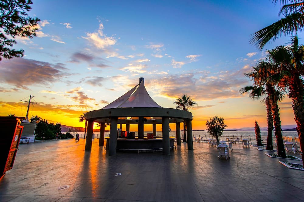 boutique hotels in Torba