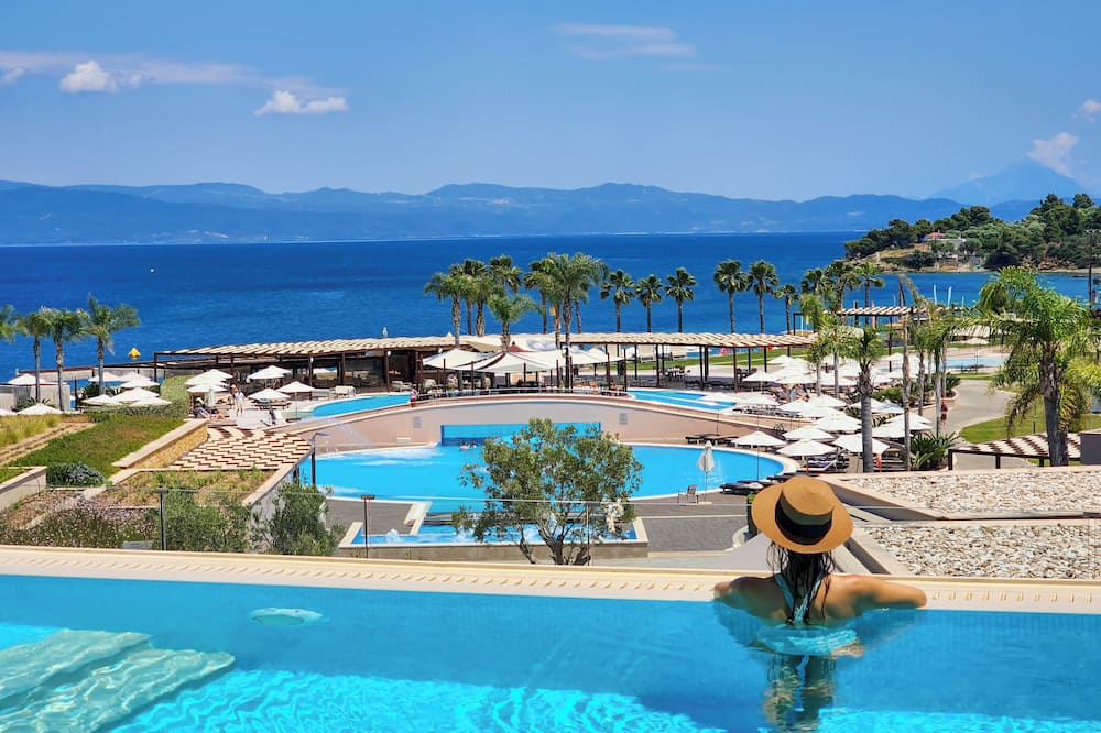 boutique hotels in Sani Beach