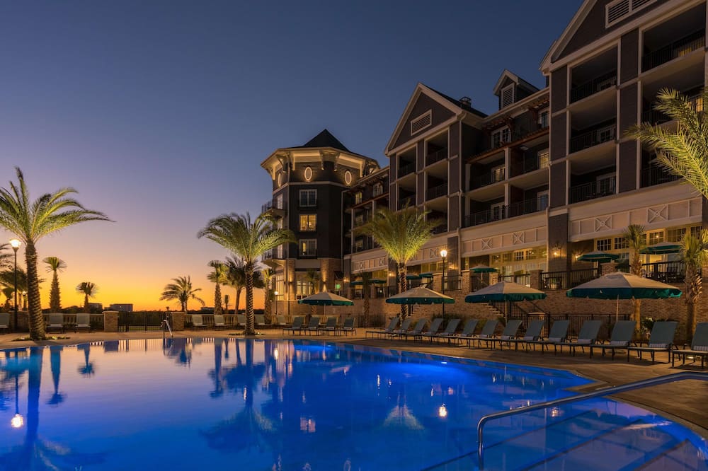 boutique hotels in Emerald Coast