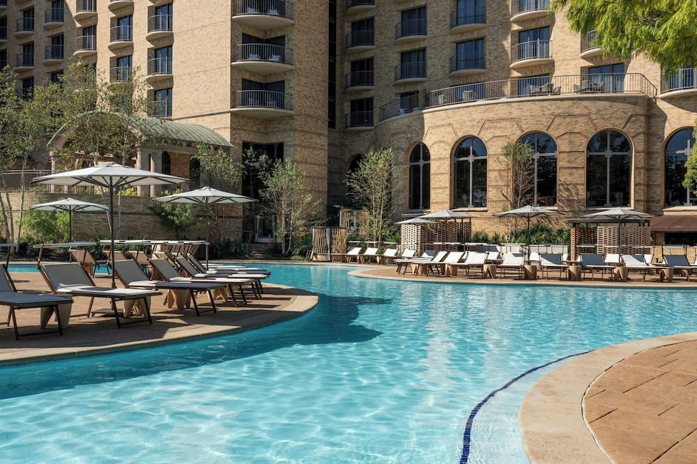 boutique hotels in Irving