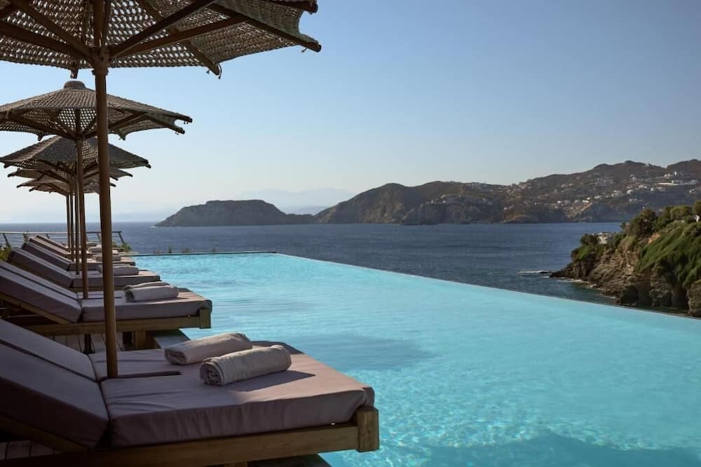 boutique hotels in Agia Pelagia