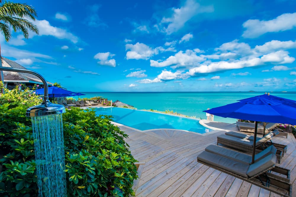 boutique hotels in Bolans