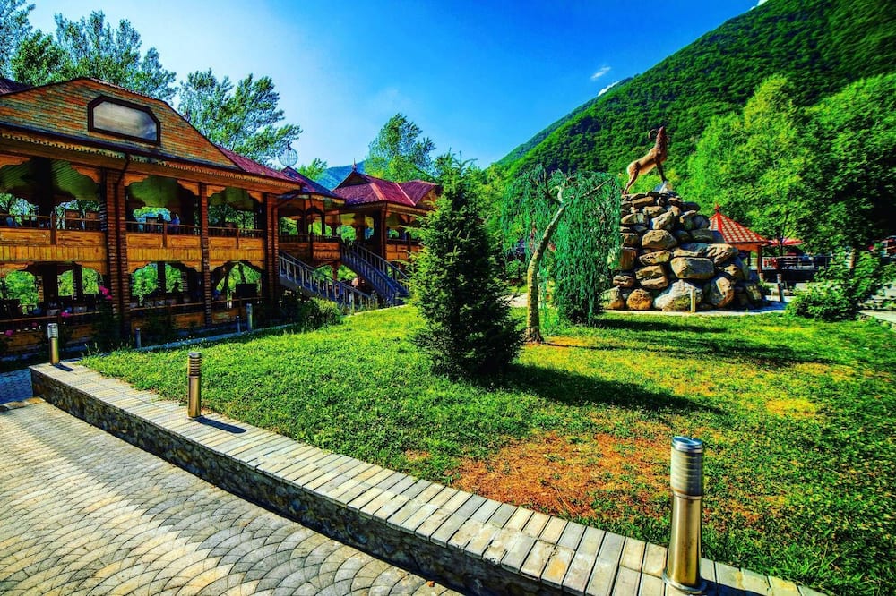 boutique hotels in Sheki