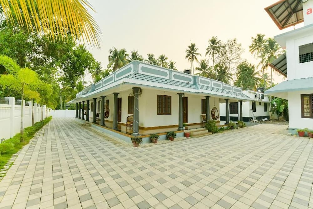 boutique hotels in Alleppey