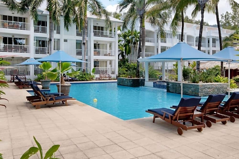 boutique hotels in Cairns Beaches