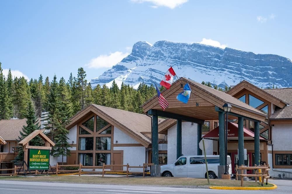 boutique hotels in Banff National Park