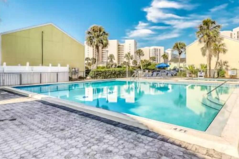 boutique hotels in Emerald Coast