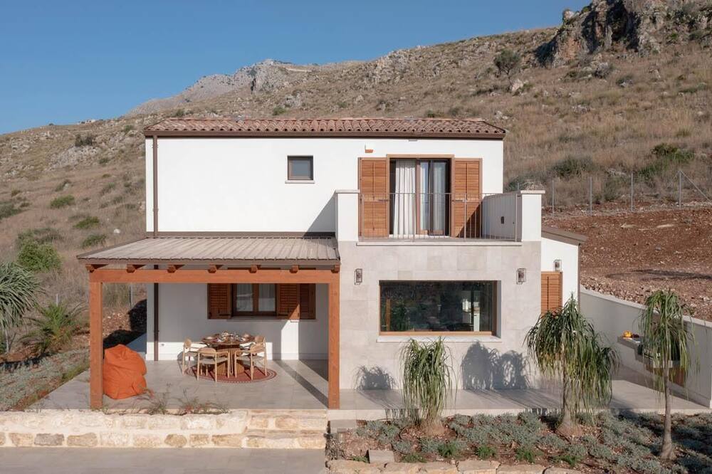 boutique hotels in Zingaro Nature Reserve